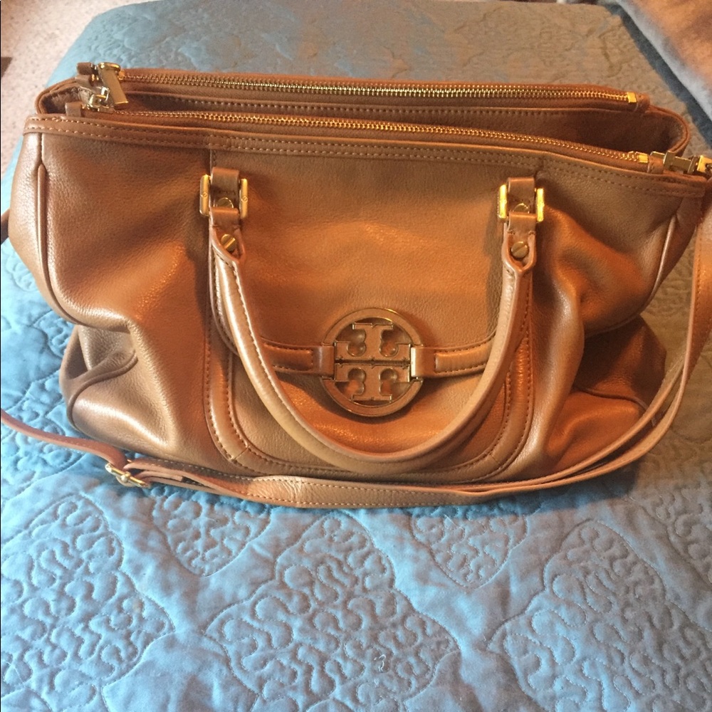 Authentic Amanda Tory Burch bag